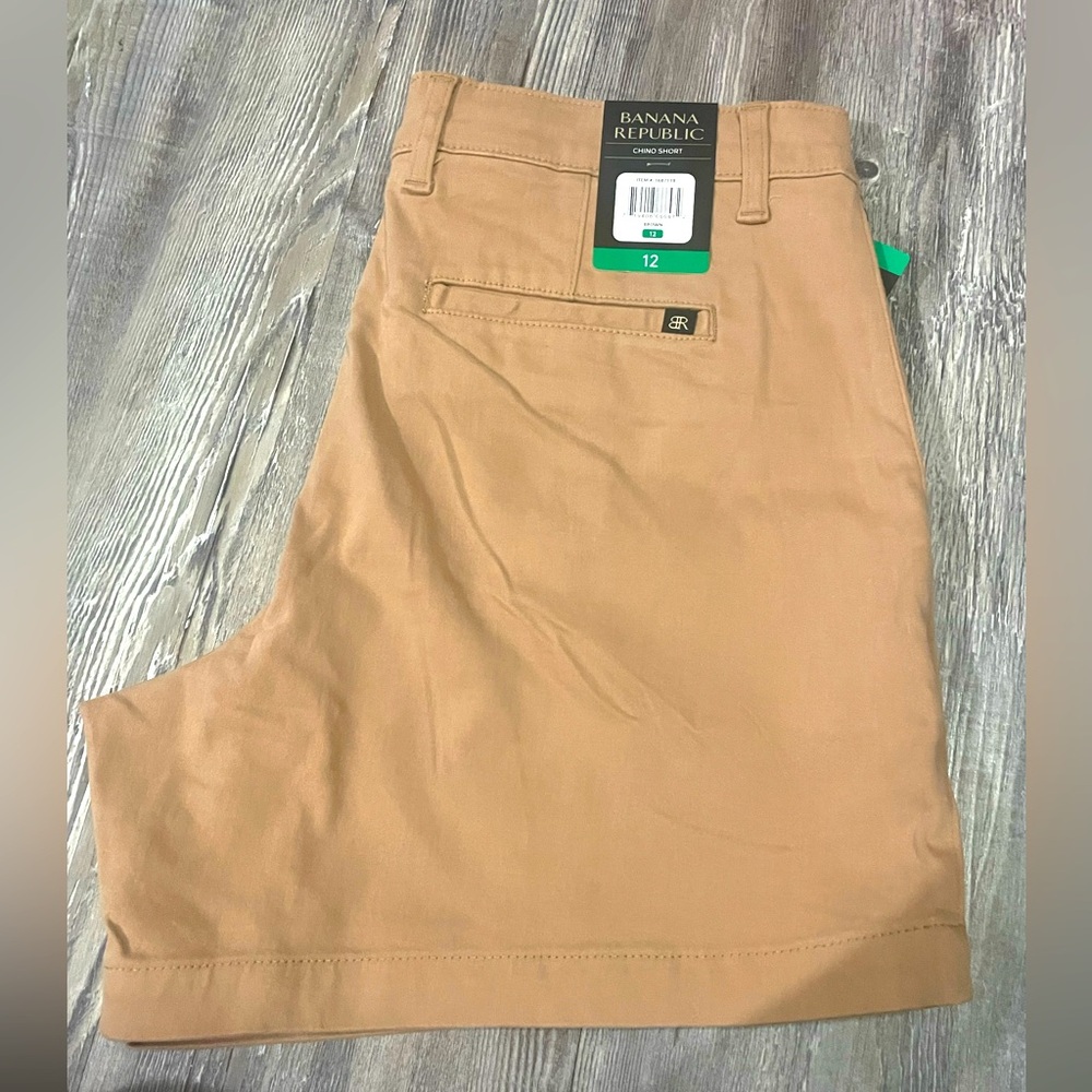Banana republic chino short brown size 12.